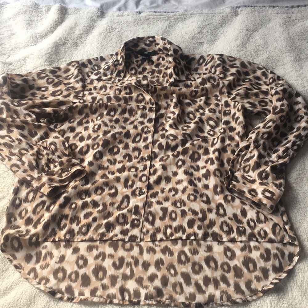H&M leopard print size 4 blouse